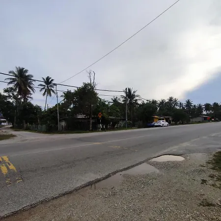 Nikna Homestay Batu Rakit - Wifi Kampong Ru Tujoh Exterior photo