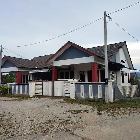 Nikna Homestay Batu Rakit - Wifi Kampong Ru Tujoh Exterior photo