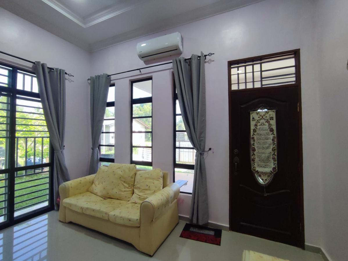 Holiday home Nikna Batu Rakit - Wifi