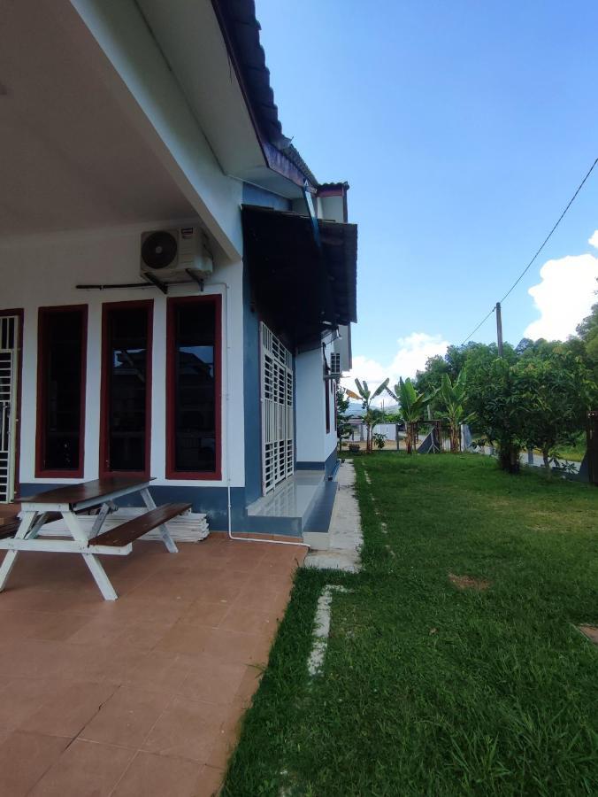 Holiday home Nikna Batu Rakit - Wifi *